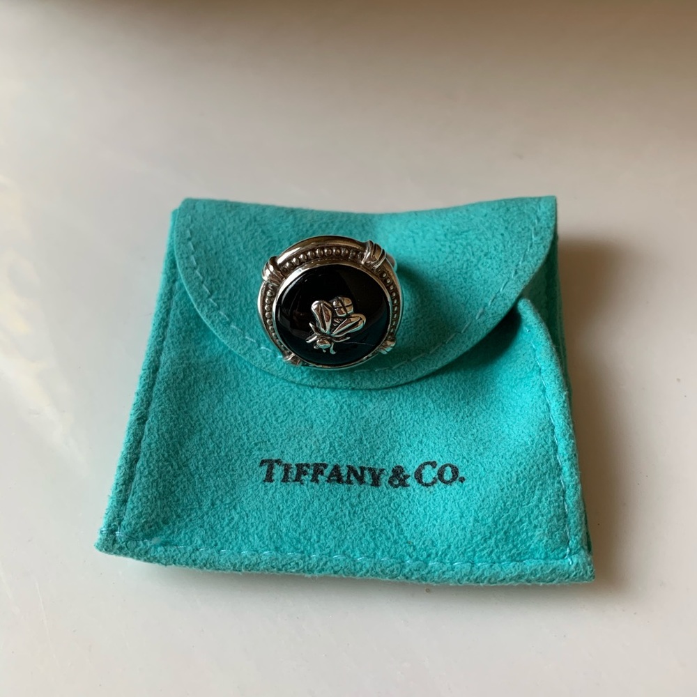 Slane Ring, bee collection